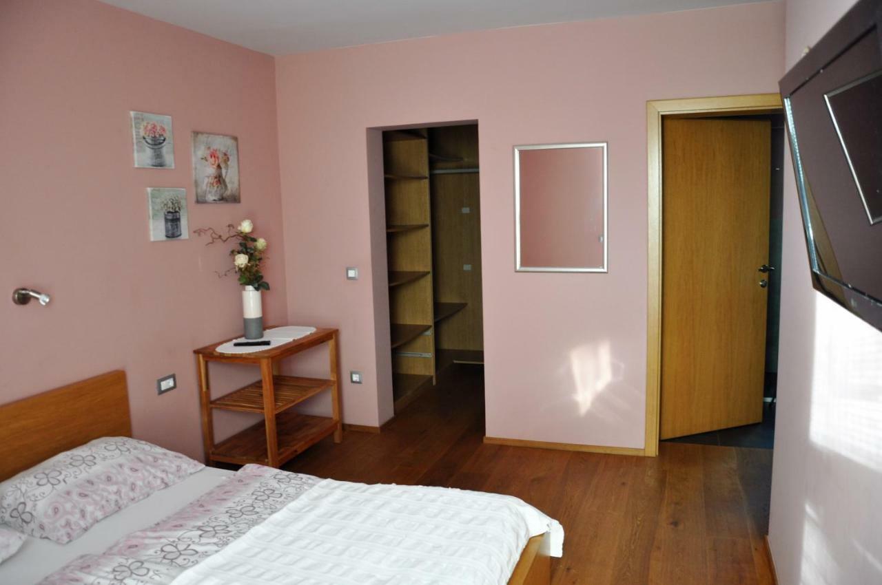 Apartma Rosa Spodnji Otok Ngoại thất bức ảnh