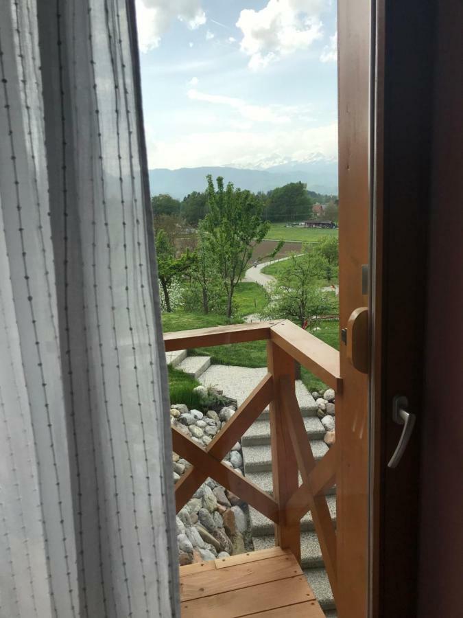 Apartma Rosa Spodnji Otok Ngoại thất bức ảnh